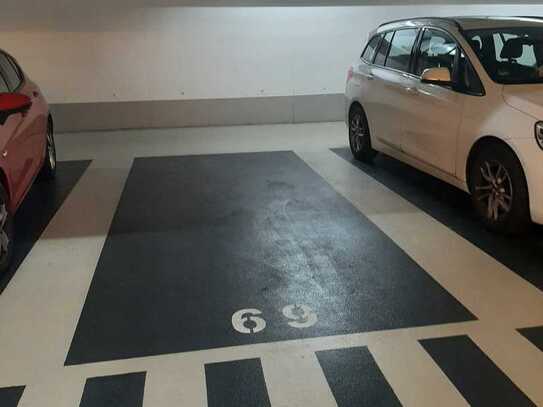 Stellplatz in moderner Tiefgarage im Gallus