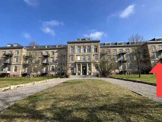 Helle 3,5-Zimmer-Wohnung mit hohen Decken, Balkon und schönem Weitblick