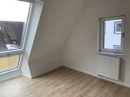 WG innerhalb der WG: 2-Zimmer-Dachgeschoss in WG-Haus in Heidelberg