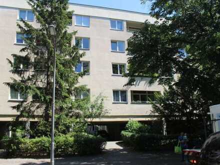 Schöne und helle drei Zimmer Wohnung in Berlin, Schmargendorf (Wilmersdorf)