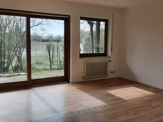 WG-Zimmer in sonniger Wohnung mit Terasse, Garten und Einbauküche in Sindelfingen-Maichingen