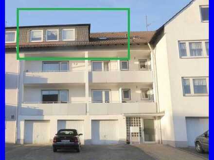 TOP-renovierte Dachgeschosswohnung in angenehmer Wohnlage mit Garage