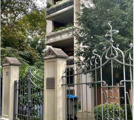 Geräumige 2-Zimmer-Wohnung mit Balkon und Stellplatz in der Oststadt in Mannheim