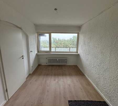 Tolles WG-Zimmer mit Balkon in Köln