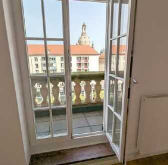 City-Center: 4-Zi-Wohnung mit Parkett und Balkon