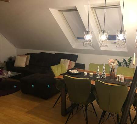 Sanierte 3-Zimmer-DG-Wohnung mit Einbauküche in Passau