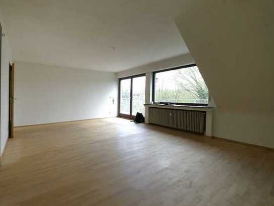 Helle 3,5-Zimmer-DG-Wohnung mit Balkon in St. Augustin Birlinghoven