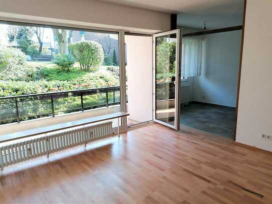 Schöne 2-Zimmer-Hochparterre-Wohnung mit großem Balkon, 2 ZiKüDB, 66qm Düsseldorf - Knittkuhl