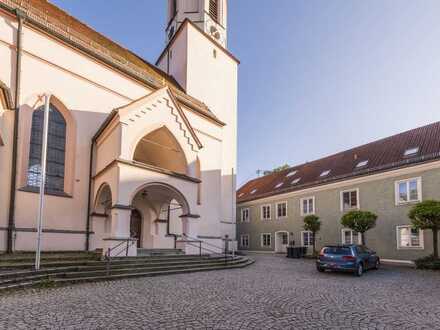 Altbau trifft Energieffizienz - Sehr schöne Altbauwohnung mit Balkon