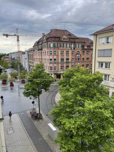 4-Zi-Whg mit Blick auf den Pasinger Marienplatz und Balkon