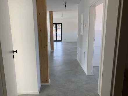 Stilvolle, neu und hochwertige 3-Zimmer-Dachgeschosswohnung in Röthenbach (Erstbezug)