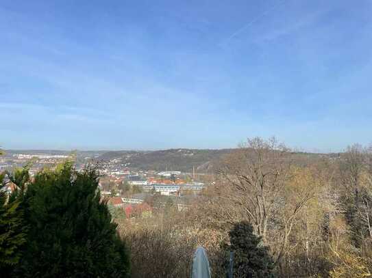 Projekt mit Blick in schöner Stadtrandlage - oder kleines Haus zum Sanieren!