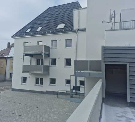 Penthouse Stadtflair Babenhausen, Dachterrasse, Einzug sofort,135,5 m², Fahrstuhl, Energie A+