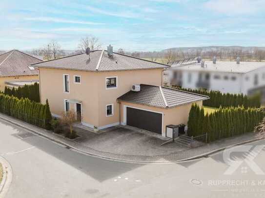 Exklusives Einfamilienhaus im gehobenen Stil in Weidens begehrtester Lage – Seltene Gelegenheit!