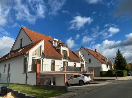 Wohnen wie im Urlaub - Schöne helle 3 Zi Maisonette, Kamin