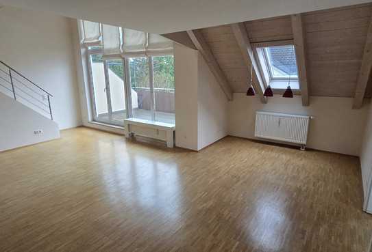 von privat - Exklusive, gepflegte 3,5-Zimmer-Maisonette-Wohnung mit Terrasse in Unterhaching