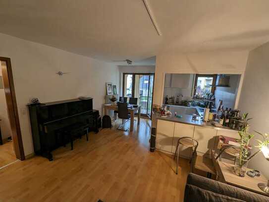 Exklusive 2-Raum-Wohnung mit Einbauküche in Stuttgart