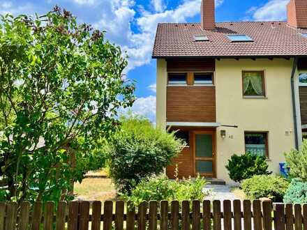 REH (Energieeffizienzklasse C - 82,1 kWh) mit 5 bis 7 Zi. u. Garage in Fürth Oberfürberg