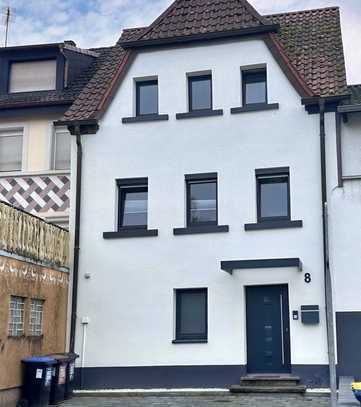 KL-Siegelbach - Top saniertes Einfamilienhaus mit PKW-Stellplatz