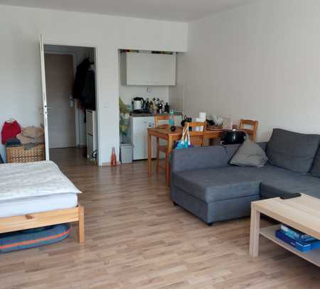 Schöne, helle Studiwohnung mit Balkon in Burtscheid, Nähe FH