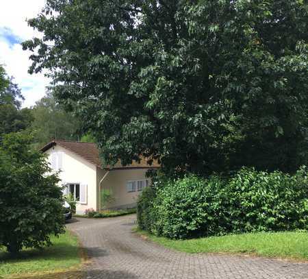 Von Privat: 10-Zimmer-Einfamilienhaus in Schopfheim auf dem Altig