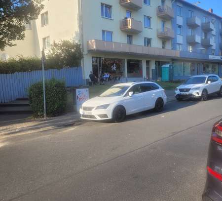 Kernsanierte 2-Zimmer Wohnung mit Balkon