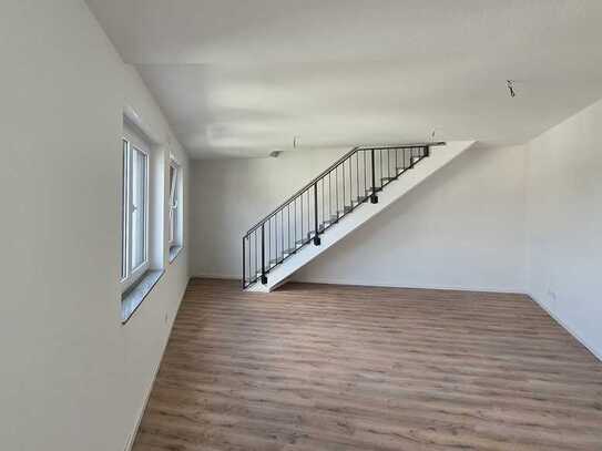 4 Zimmer Maisonette Wohnung - zentrale Lage, Dachterrasse