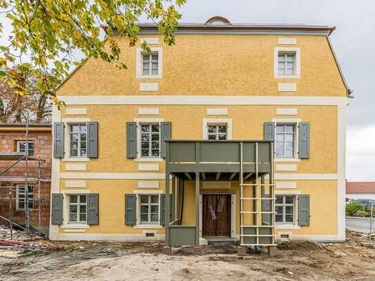 // Herrenhaus Hohnstädt // ERSTBEZUG // 4 Zimmer mit Terrasse und Veranda //