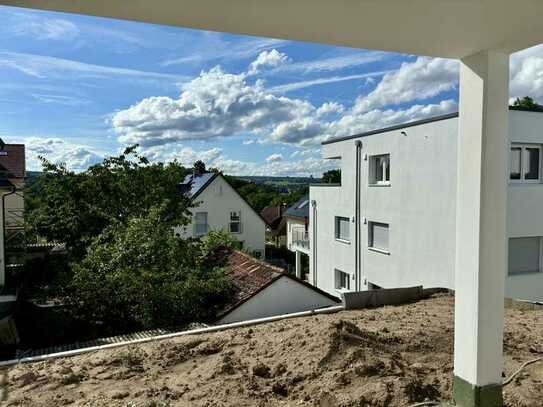 Traumhafter Panoramablick über HDH: Familienfreundliche 3-Zimmer Neubau-Wohnung im KfW40 Standard