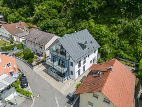 Nahe Stadtplatz! Neuwertiges MFH mit vier WE in Bogen!