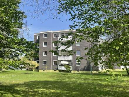 Moderne und gepflegte 4-Zimmer Eigentumswohnung mit großem Sonnenbalkon und Pkw-Einstellplatz