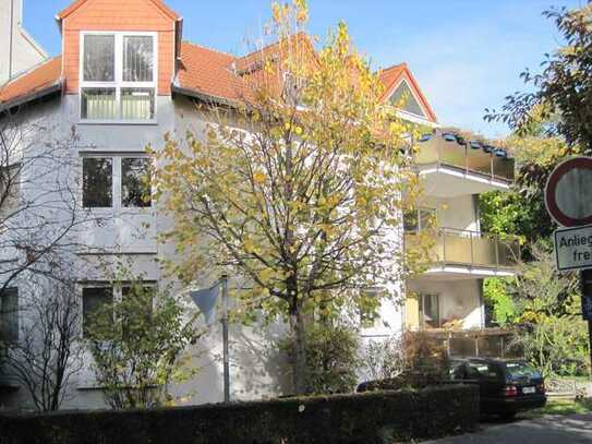 Plittersdorf (150 m -Rheinpromenade), helle 3-Zi-Whg., ruhiges 3-Parteienhaus, 1. OG, Balkon,