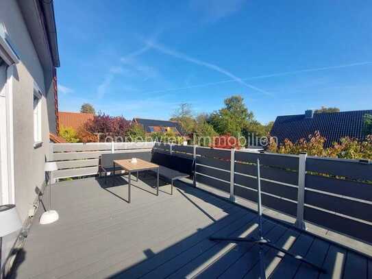 Renovierte 3-Zimmerwohnung mit Dachterrasse, Loggia und Garage in Adenstedt zu vermieten