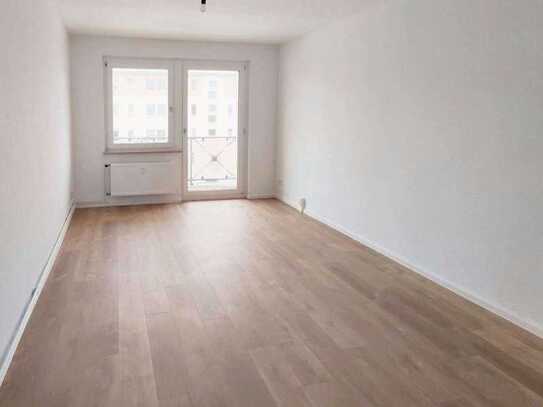* IKEA Einbauküche geschenkt - Aktion bis 30.04.25 * Geräumige 4-ZW + Balkon + Tageslichtbad