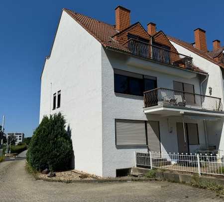 Dachgeschoßwohnung auf 2 Ebenen mit Balkon, direkt in Kreuzau zu verkaufen