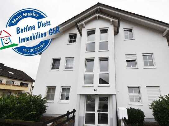 DIETZ: Feine 2-Zimmer-Dachgeschosswohnung mit großem SÜD-WEST Balkon und Einbauküche!