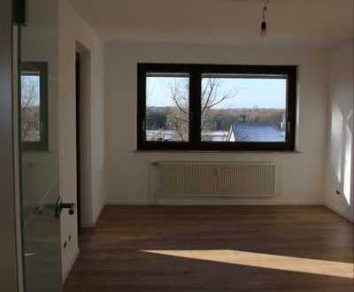 Exklusive, vollständig renovierte 2,5-Zimmer-Wohnung mit Balkon in Aulendorf