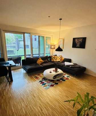 Moderne, zentral gelegene Wohnung mit Garten und Garage / teilmöbliert [ARLINGER]