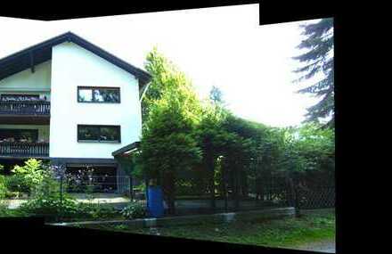 4-Zimmer-Erdgeschosswohnung mit Balkon und Einbauküche in Neunkirchen-Seelscheid
