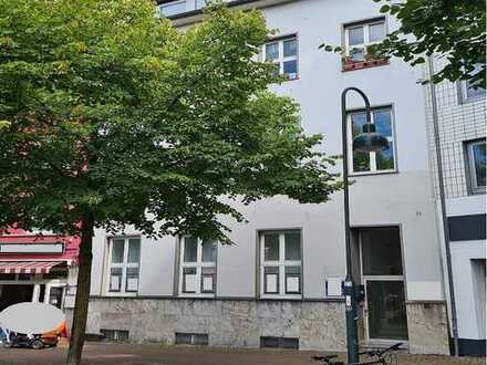 In absolut zentraler Lage: Vollvermietetes Mehrfamilienhaus mit 1 Büroeinheit