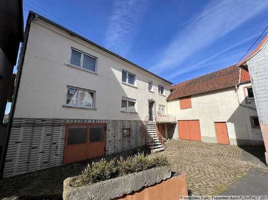 Ehemaliges Bauernhaus mit Scheune und 6524 m² Grundstück