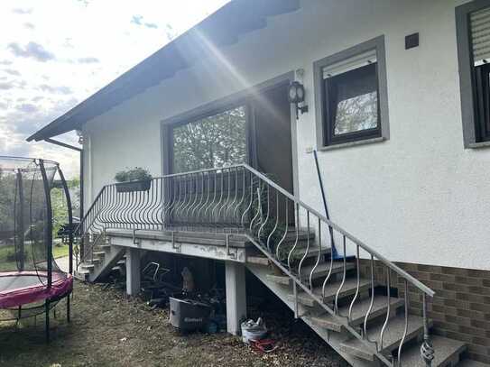 Exklusives 2 Familienhaus + 2 Einliegerwohnung mit 1100 m² Grundstück