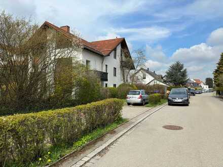 Blick über die Dächer - Schöne 3 Zi.-DG-Whg. mit Süd- und West Balkon in ruhiger, zentraler Bestlage