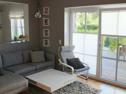 Geschmackvolle und geräumige EG-Wohnung mit zwei Zimmern sowie Terrasse/Garten in Bad Tölz