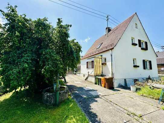 SANIEREN - EINZIEHEN - WOHLFÜHLEN
Einfamilienhaus mit großem Grundstück in Inningen/Augsburg