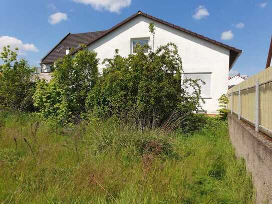 Schifferstadt Zentrum / Großes Grundstück mit Hausbestand