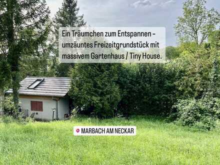 Ein Träumchen zum Entspannen – umzäuntes Freizeitgrundstück mit massivem Gartenhaus / Tiny House