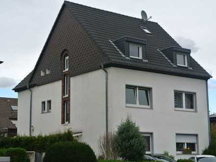 Exzellentes, freistehendes 3-Familienhaus mit Baugrundstück (teils freiwerdend)