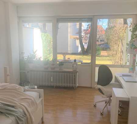 Terrassenwohnung mit Gartenanteil Nähe Moosacher Bahnhof Kompakt gut geschnitten