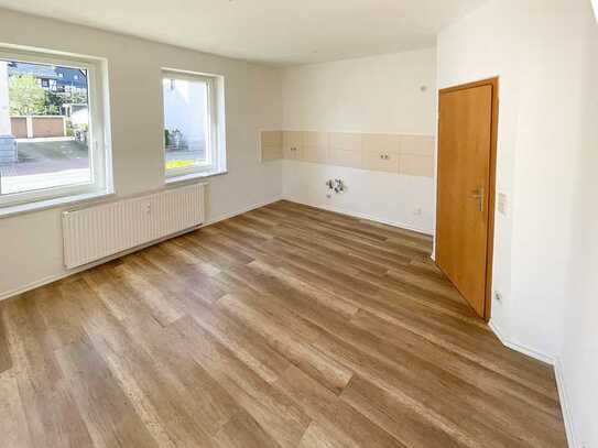 Renovierte 2- Raum Wohnung mit Balkon